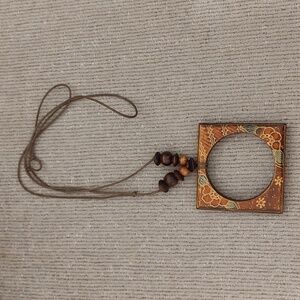 Colorful Scandinavian Look Wood Frame Necklace